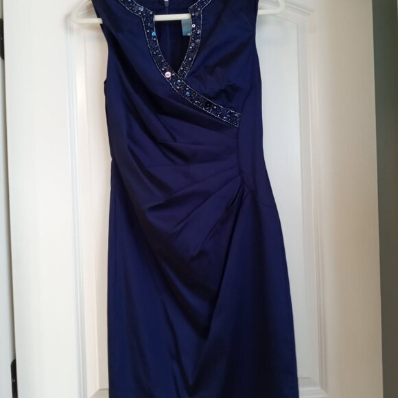 ADRIANNA PAPELL DRESS SIZE 6 - Picture 9 of 16